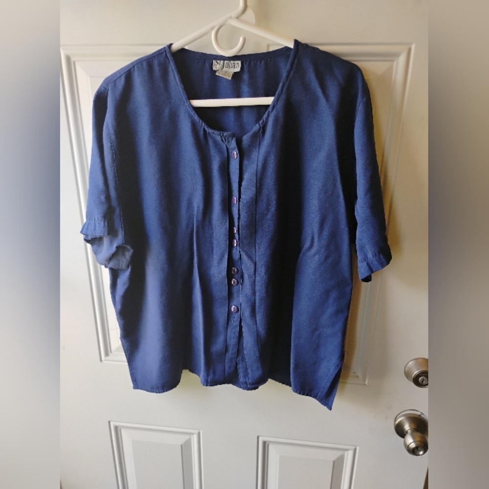 Casual Blue Button Down Shirt with Relaxed Fit
